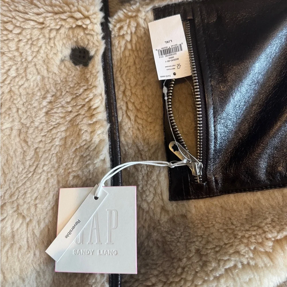 GAP X Sandy Liang Vegan Reversible Sherpa Jacket L/XL - Picture 3 of 5